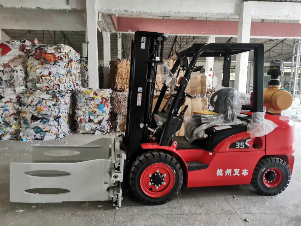 你的內(nèi)燃叉車柴油濾芯有在正確更換嗎？