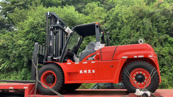 內(nèi)燃叉車動力不足？機油要保養(yǎng)！